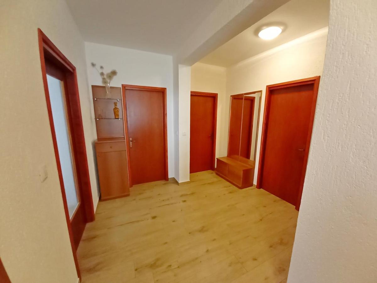 Apartments Tina & Denis Pula Exterior foto